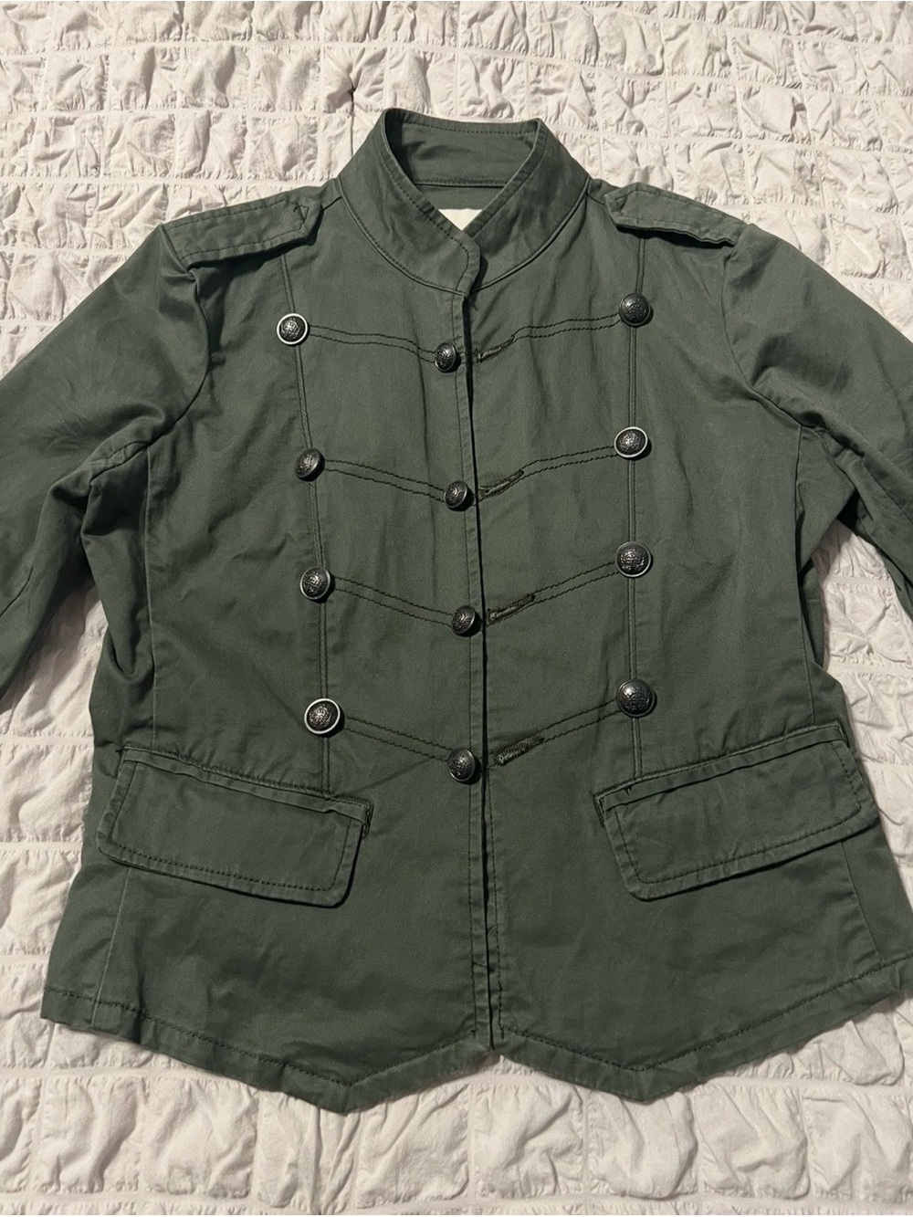 American Rug Women's Jacket in Olive Green